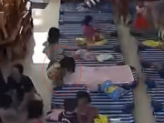 Yêu con - Xem camera, mẹ Việt “lặng người” thấy con gái mẫu giáo làm mãi một hành động trong giờ ngủ trưa, CĐM nhìn cũng xót ruột