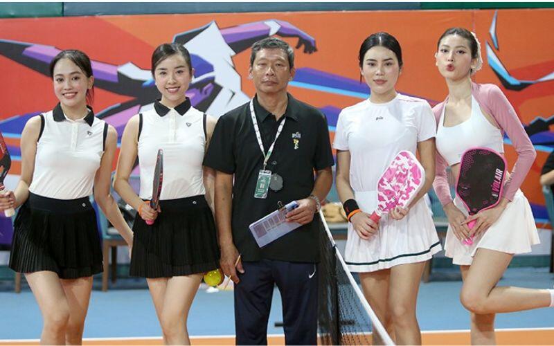 Tại giải đấu thể thao Celebrity Pickleball Championship - PILI Cup 2024 dành cho người nổi tiếng mới đây đã nhận về nhiều sự quan tâm khi có cả hạng mục trao giải dành cho người sở hữu visual đẹp nhất sân.