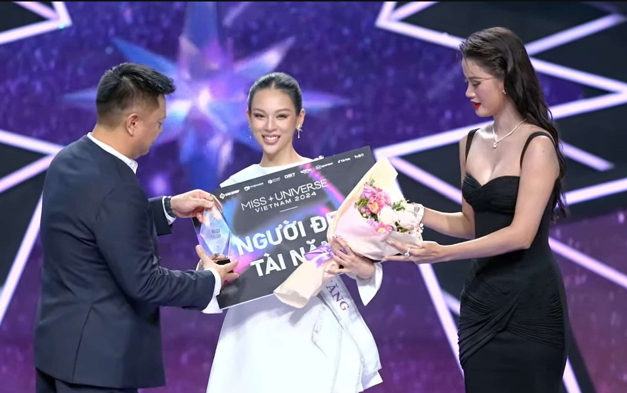 Trực tiếp đêm chung kết Miss Universe Việt Nam 2024: Top 10 trình diễn dạ hội - 42