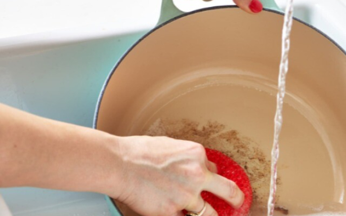 Tại sao đừng tắm hay rửa bát khi trời đang có sấm sét?