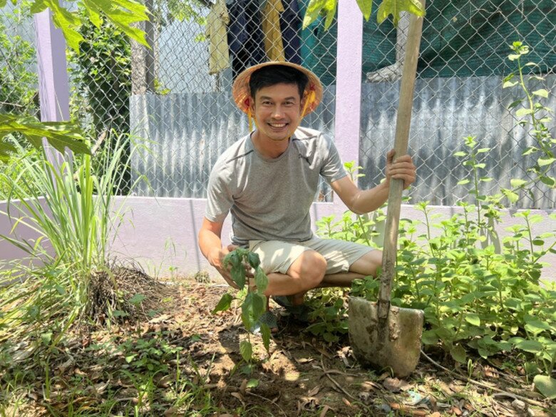 Từng yêu thầm việt hương sao nam gần 50 tuổi mới lấy vợ gen z giờ chỉ ăn mỗi ngày 1 bữa cơm - 10