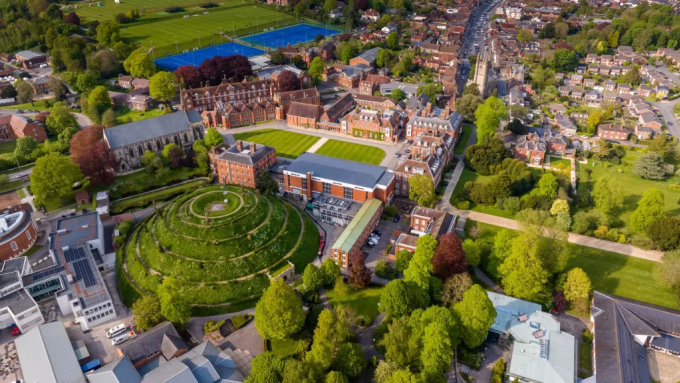 Trường Marlborough College ở Anh. Ảnh: FB