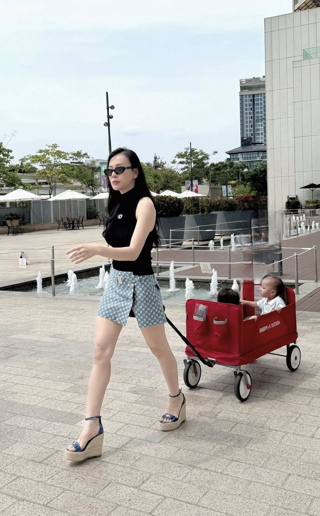 Cụ thể, ngoài việc chăm sóc con nhỏ bận rộn, làm các công việc cá nhân thì Phương Oanh sẽ xây dựng kế hoạch giảm cân rõ ràng.