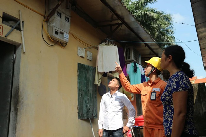 EVN yêu cầu rà soát từng trường hợp khách hàng phản ánh hóa đơn tiền điện tháng 6 tăng cao