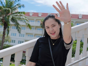 Bà xã Duy Mạnh diện set đồ gần một tỷ đồng vi vu Hong Kong