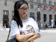 Thời trang - Thanh Thủy mix túi 200 triệu đồng với đồ bình dân dạo phố Mỹ