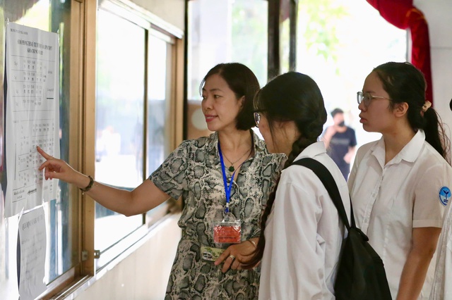 Thí sinh thi lớp 10 công lập năm 2025 tại Hà Nội.