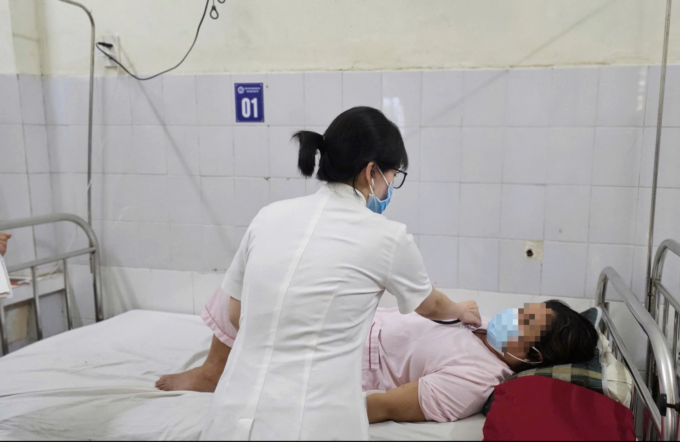 Một bệnh nhân mắc liên cầu lợn đang điều trị tại Bệnh viện Trung ương Huế.