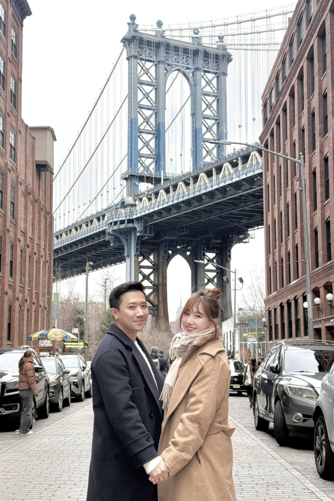 Hari - Trấn Thành dạo chơi đường phố Mỹ hồi đầu năm, khi mang phim Bộ tứ báo thủ sang đây công chiếu.
