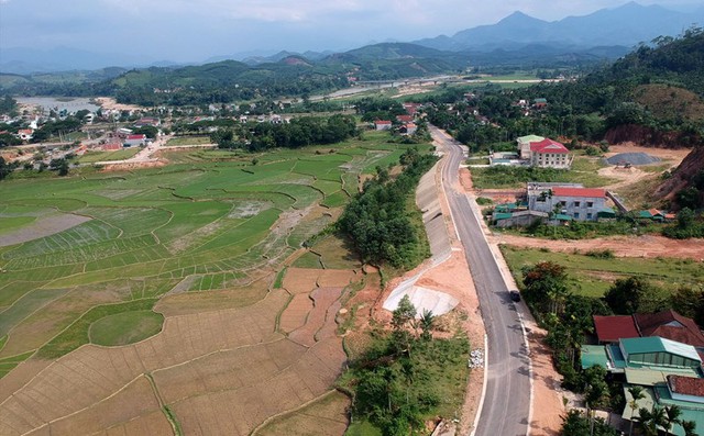Động đất 3.0 độ ở thiên đường du lịch Măng Đen.