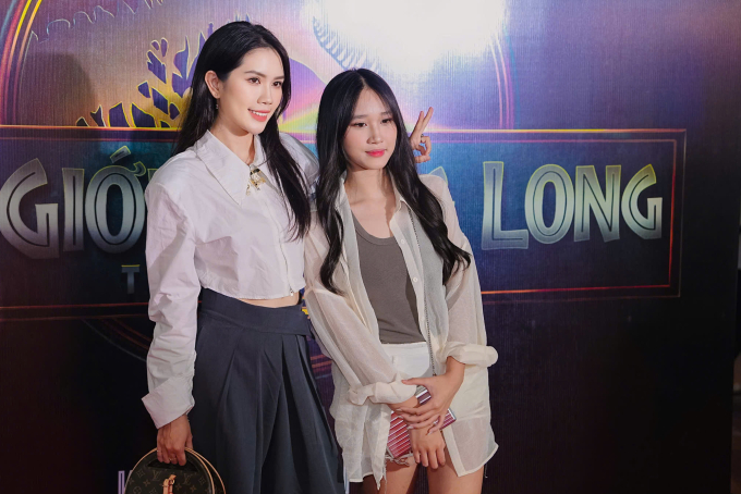 Con gái 14 tuổi cao gần 1,7 m của Minh Tiệp - 3