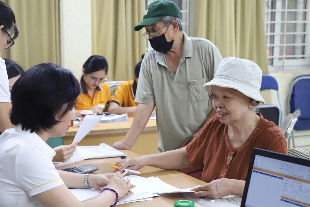 Theo Bộ Y tế, người cao tuổi từ đủ 70 đến dưới 75 tuổi thuộc hộ nghèo hoặc hộ cận nghèo đã được đưa vào diện hưởng trợ cấp hưu trí xã hội.