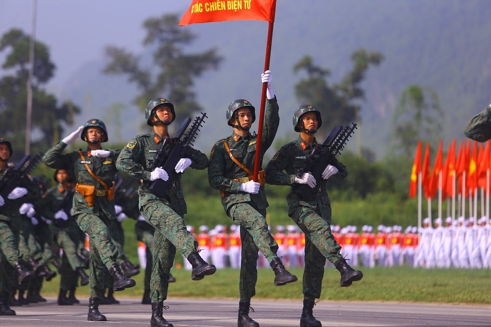 Khối tác chiến điện tử. Ảnh: PHI HÙNG.