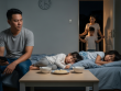 Vợ ham vui với đồng nghiệp tới nửa đêm, để con ngủ thiếp đi vì đói