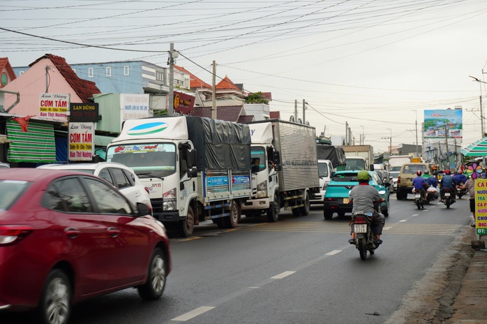 Không giữ khoảng cách an toàn là một trong nhiều nguyên nhân dẫn tới hậu quả đáng tiếc.