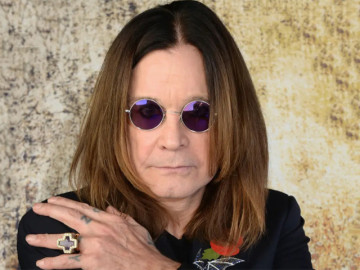 Huyền thoại rock Ozzy Osbourne qua đời ở tuổi 76