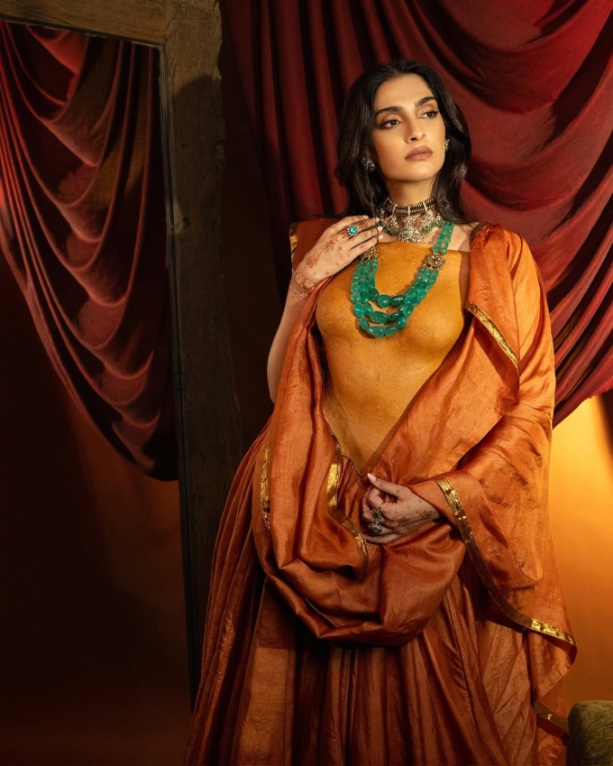 Sonam Kapoor tăng cân nhiều sau khi mang thai và sinh nở, một lần nữa, cô phải đối mặt với hành trình giảm cân gian nan. Ảnh: Instagram sonamkapoor