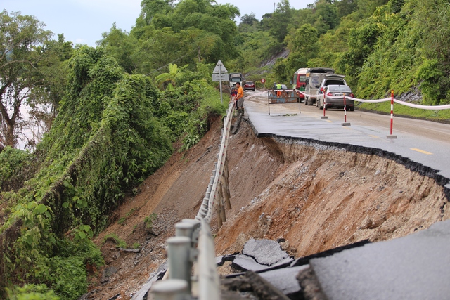 Nhiều khu vực có nguy cơ lũ quét , sạt lở đất do mưa lớn.