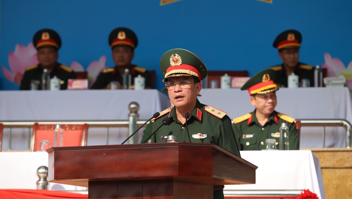 Trung tướng Trương Thiên Tô phát biểu tại buổi thăm, kiểm tra