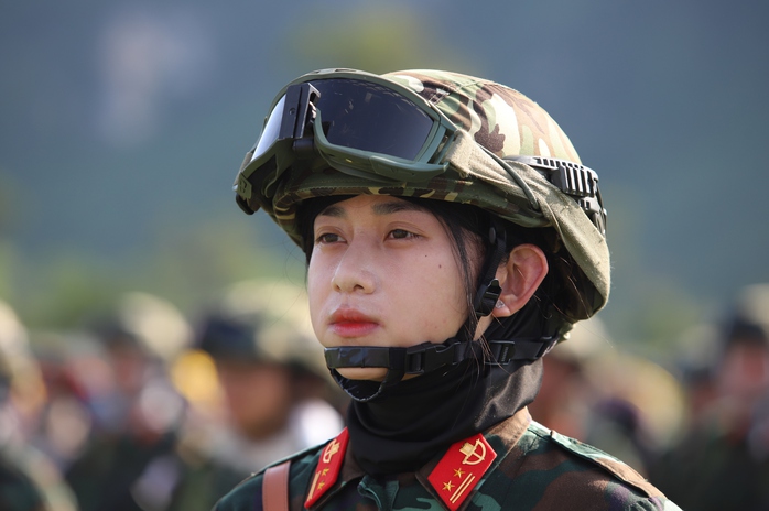 Chiến sĩ quân đội đổ mồ hôi trên thao trường, sẵn sàng diễu binh, diễu hành ngày Quốc khánh 2-9 - 8