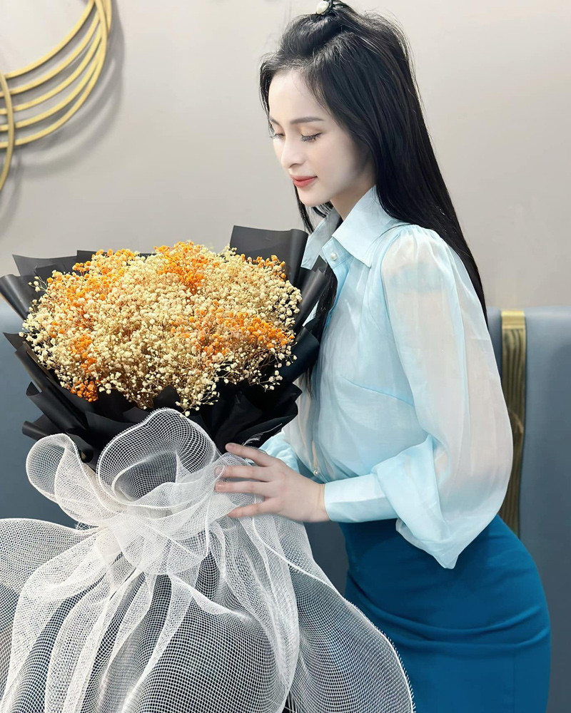 Tường Vi có cuộc sống mới, hạnh phúc và tự tin 