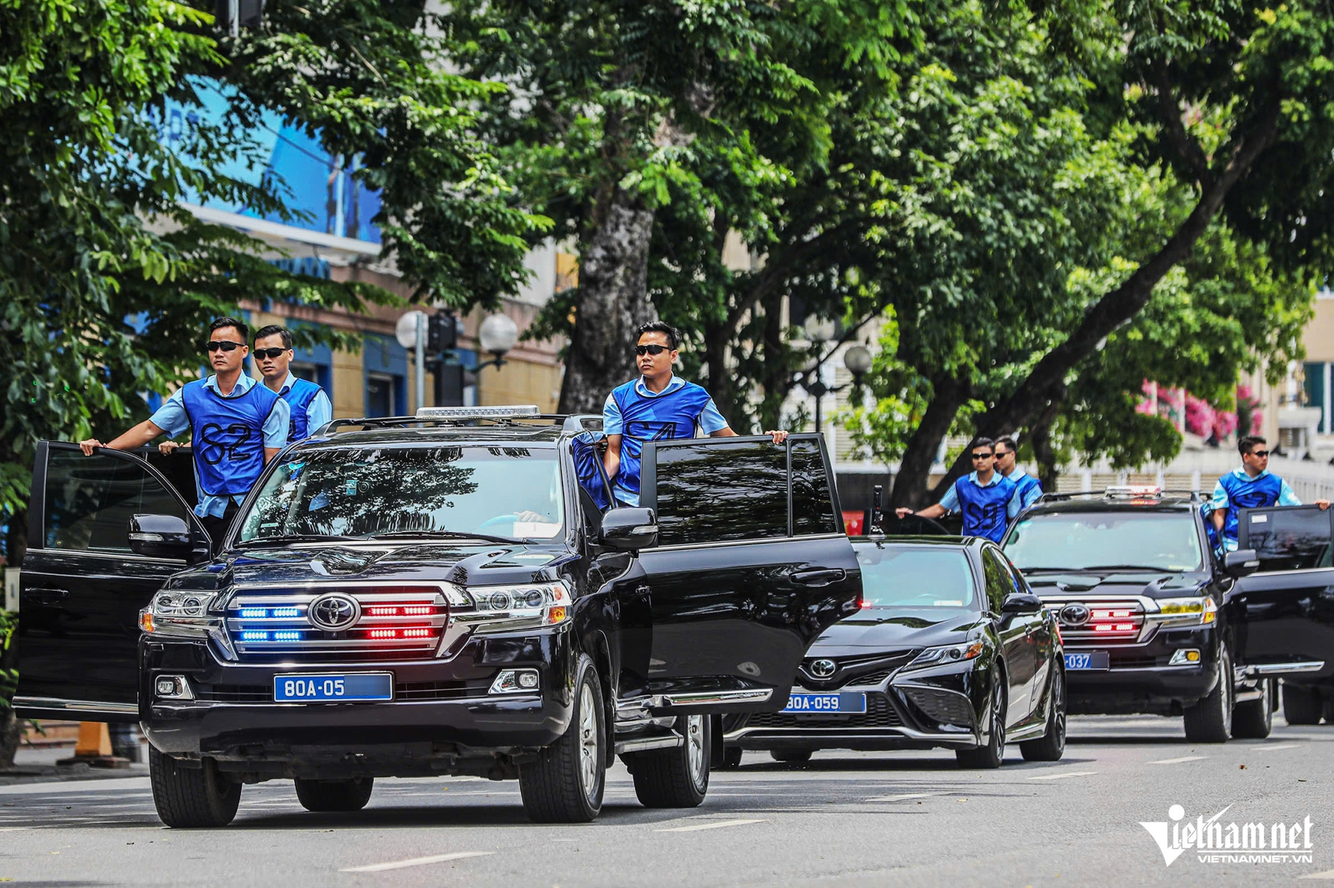 Theo đó, chương trình trình diễn nghiệp vụ sẽ diễn ra từ 17h - 18h, ngày 2/8 tại khu vực từ ngã tư Hàng Khay giao Đinh Tiên Hoàng tới Tượng đài Cảm Tử Quân, không gian phố đi bộ hồ Hoàn Kiếm.