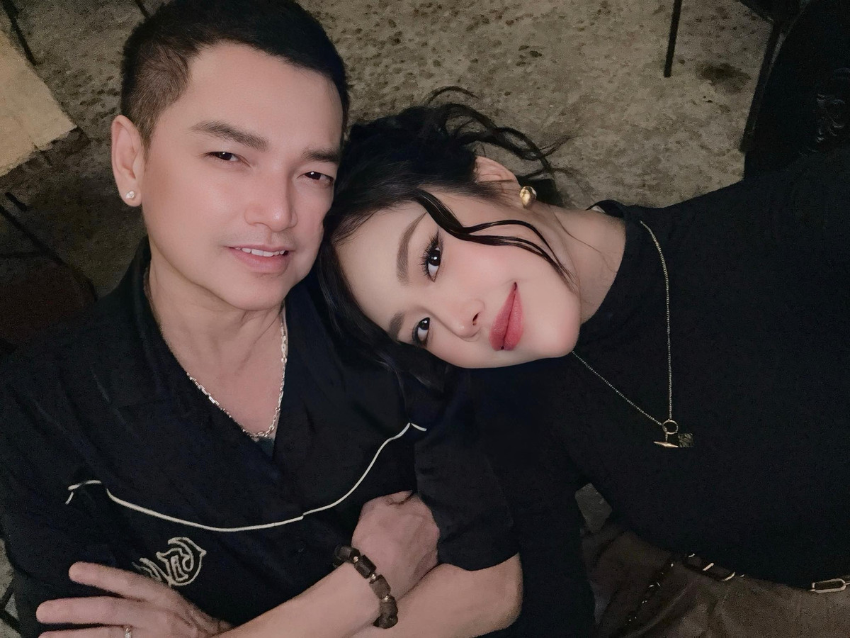 Quang Minh bày tỏ, anh cảm thấy bình yên mỗi khi bên bạn gái. Ảnh: FB Quang Minh.