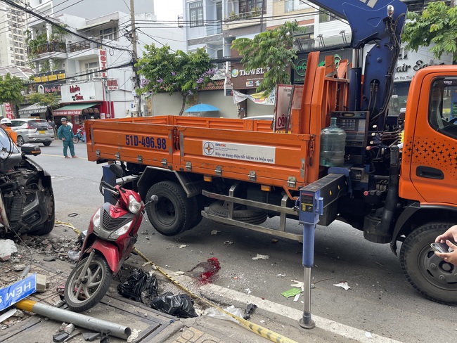 Xe máy liên quan vụ tai nạn.