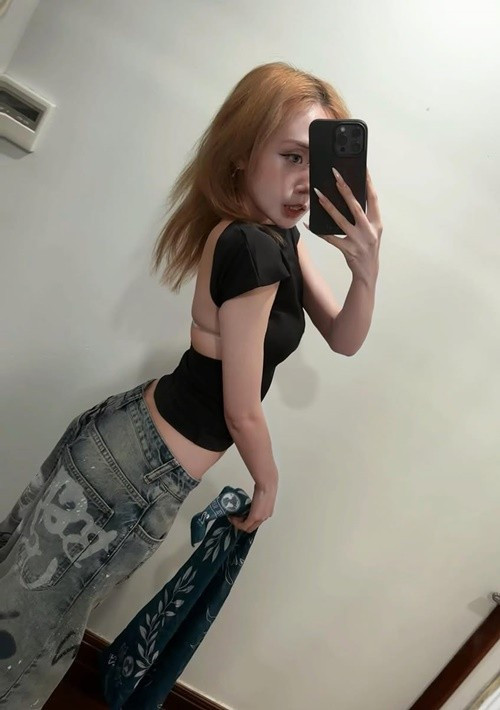 Con gái Phương Thanh ăn mặc táo bạo khi trưởng thành - 4