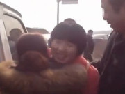 Yêu con - 22 năm tìm con, ngày đoàn tụ, cha chết lặng vì bố mẹ nuôi con là đồng nghiệp cũ