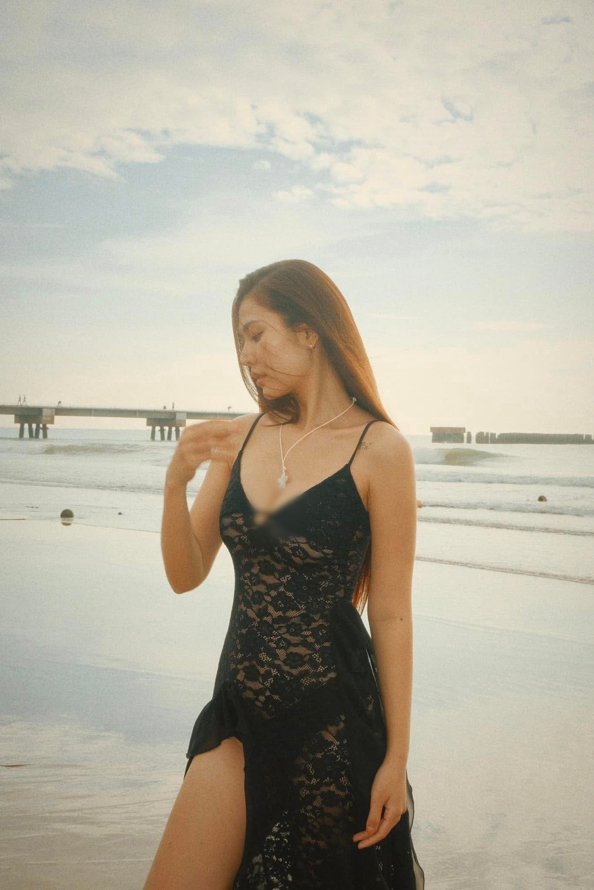 Chúng Huyền Thanh khoe vẻ gợi cảm với bikini - 3