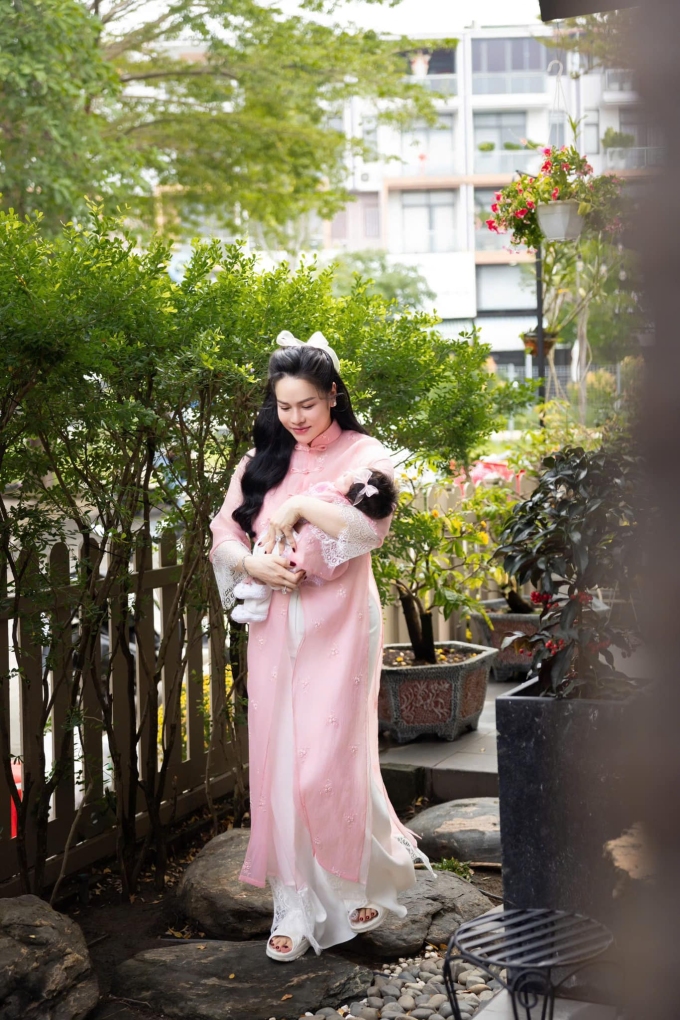 Cuộc sống của Nhật Kim Anh khi làm mẹ lần hai - 2