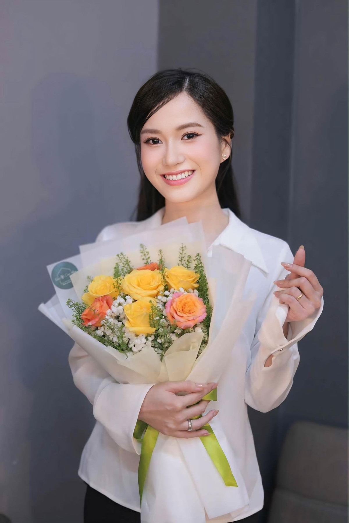 Mẹ hai con Lâm Vỹ Dạ khiến fan ngỡ ngàng vì ngày càng trẻ đẹp - 7