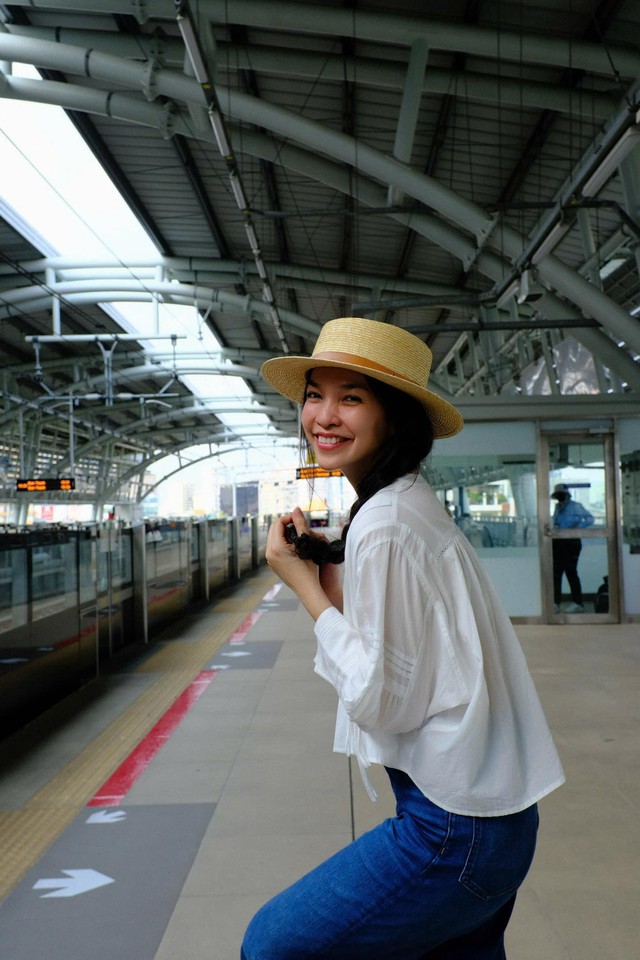 Hiền Thục từng nói với báo chí: Não bộ sẽ hoạt động theo cơ chế sau: Nếu bạn đóng nó ở tuổi nào thì nó sẽ quyết định tinh thần và chế độ làm việc của cơ thể như thế. Ví dụ, Thục luôn nghĩ mình chỉ 23 tuổi, vậy thì cơ thể và tinh thần chỉ ở tuổi 23.