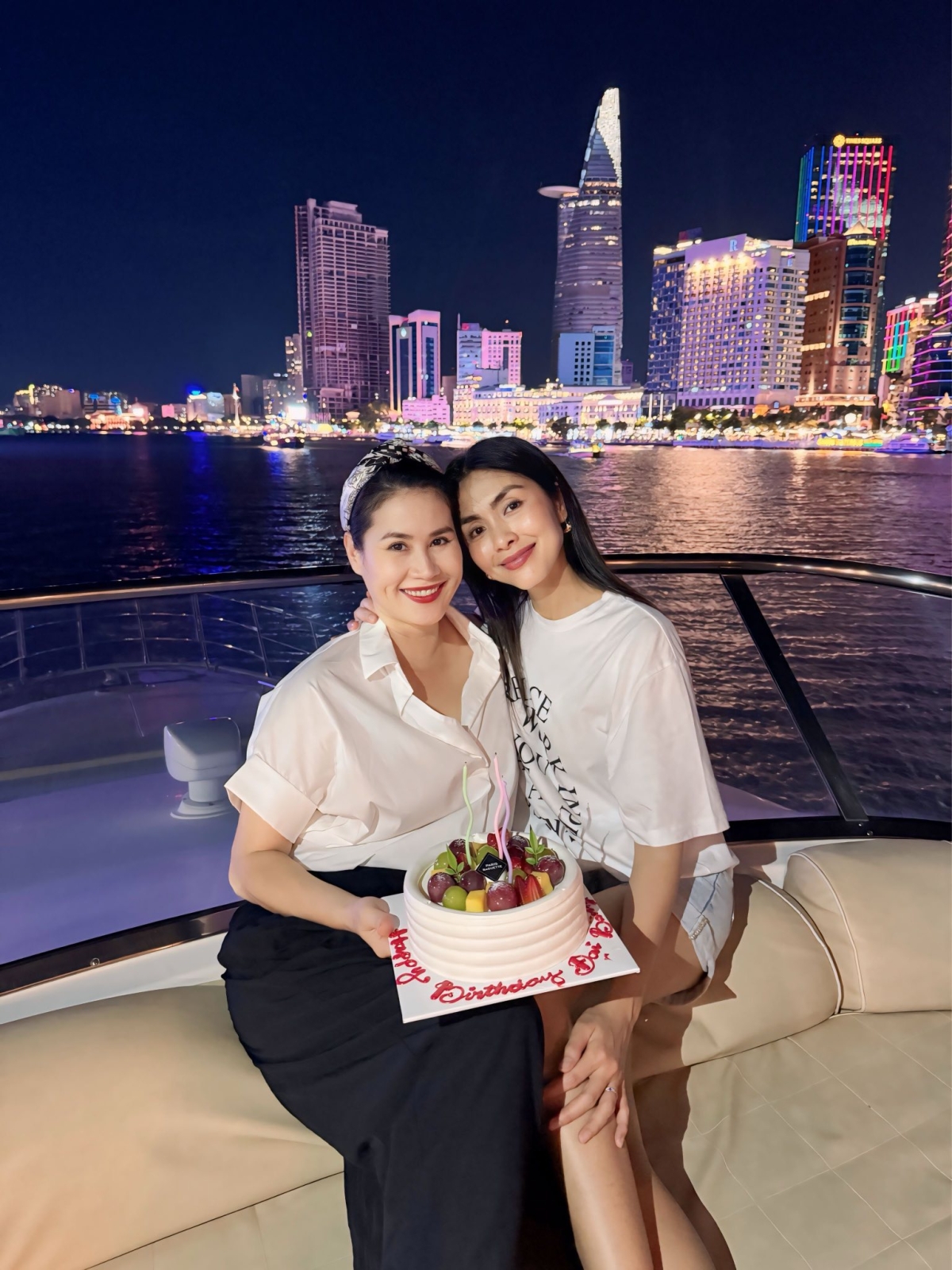 Cuộc sống bên chồng con của Tăng Thanh Hà - 10
