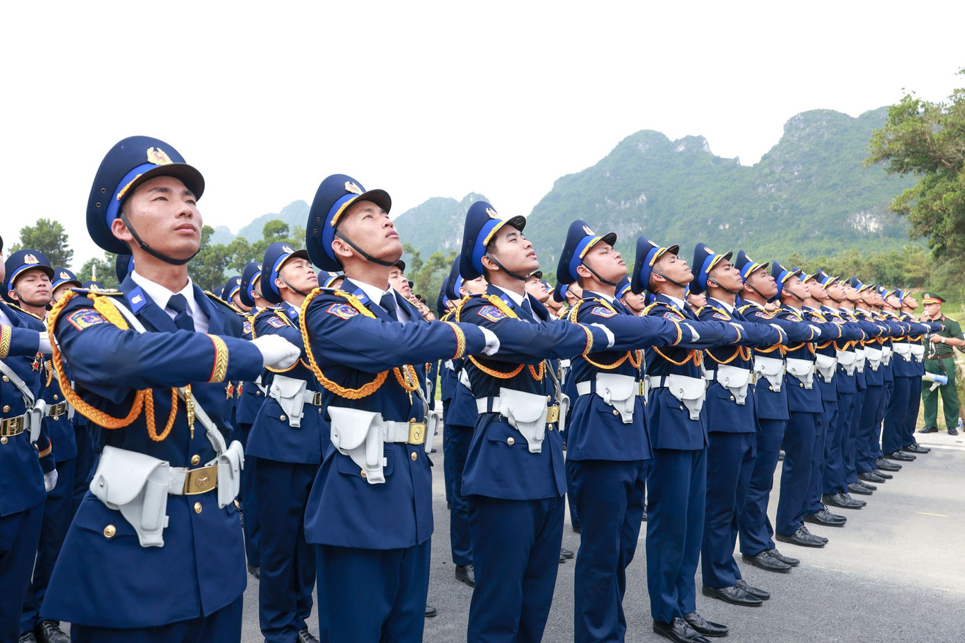 Cảnh sát biển Việt Nam dồn sức tập luyện trên biển, trên bộ sẵn sàng cho đại lễ 2/9 - 6