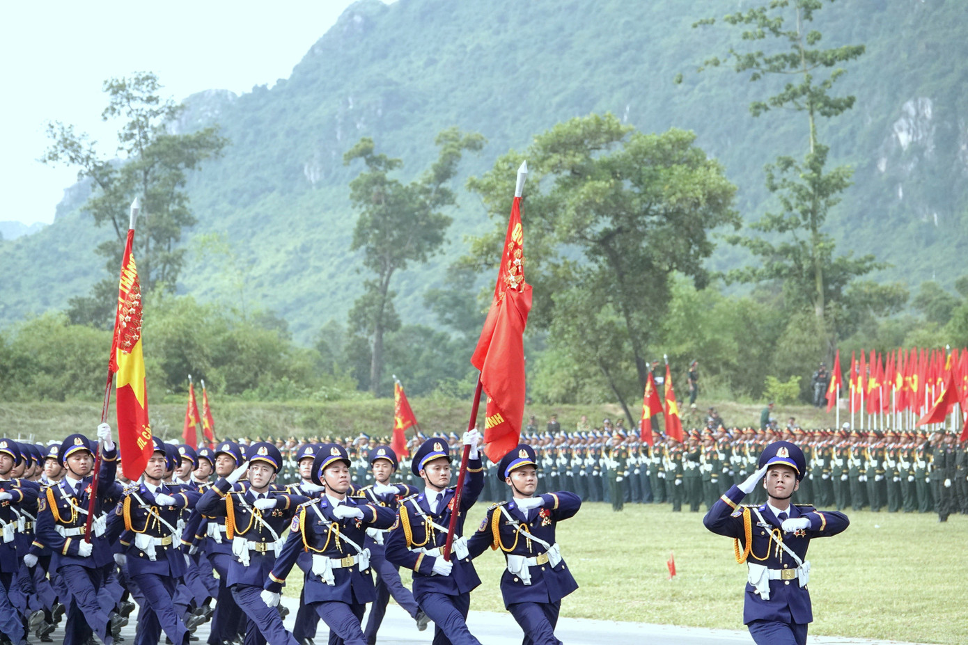 Cảnh sát biển Việt Nam dồn sức tập luyện trên biển, trên bộ sẵn sàng cho đại lễ 2/9 - 10