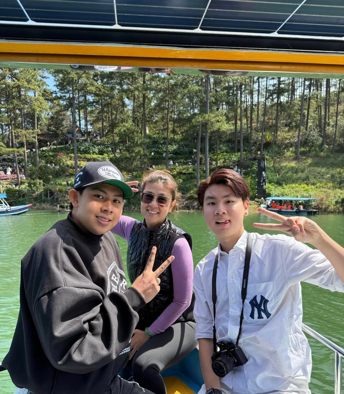 Theo Vietnamnet, Kim Thư từng chia sẻ, con trai thứ hai Phước Thịnh sớm bộc lộ năng khiếu diễn xuất và muốn đóng phim. Ảnh: FB Kim Thư.