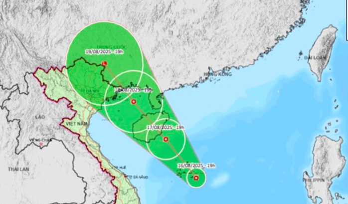 Dự báo hướng di chuyển của áp thấp nhiệt đới. Ảnh: Trung tâm Dự báo khí tượng thủy văn quốc gia