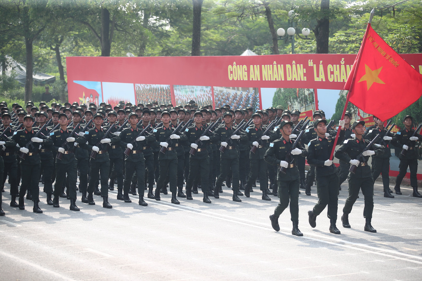 Theo Đại tá Phạm Hữu Thinh, Phó Tư lệnh CSCĐ, Phó trưởng Tiểu ban diễu binh, diễu hành Bộ Công an, Chỉ huy trưởng Sở chỉ huy diễu binh, diễu hành, các khối lực lượng CAND đang bước vào giai đoạn kết thúc đợt huấn luyện thứ hai và chuẩn bị chuyển sang giai đoạn ba, tiến tới tổng duyệt tại Quảng trường Ba Đình.