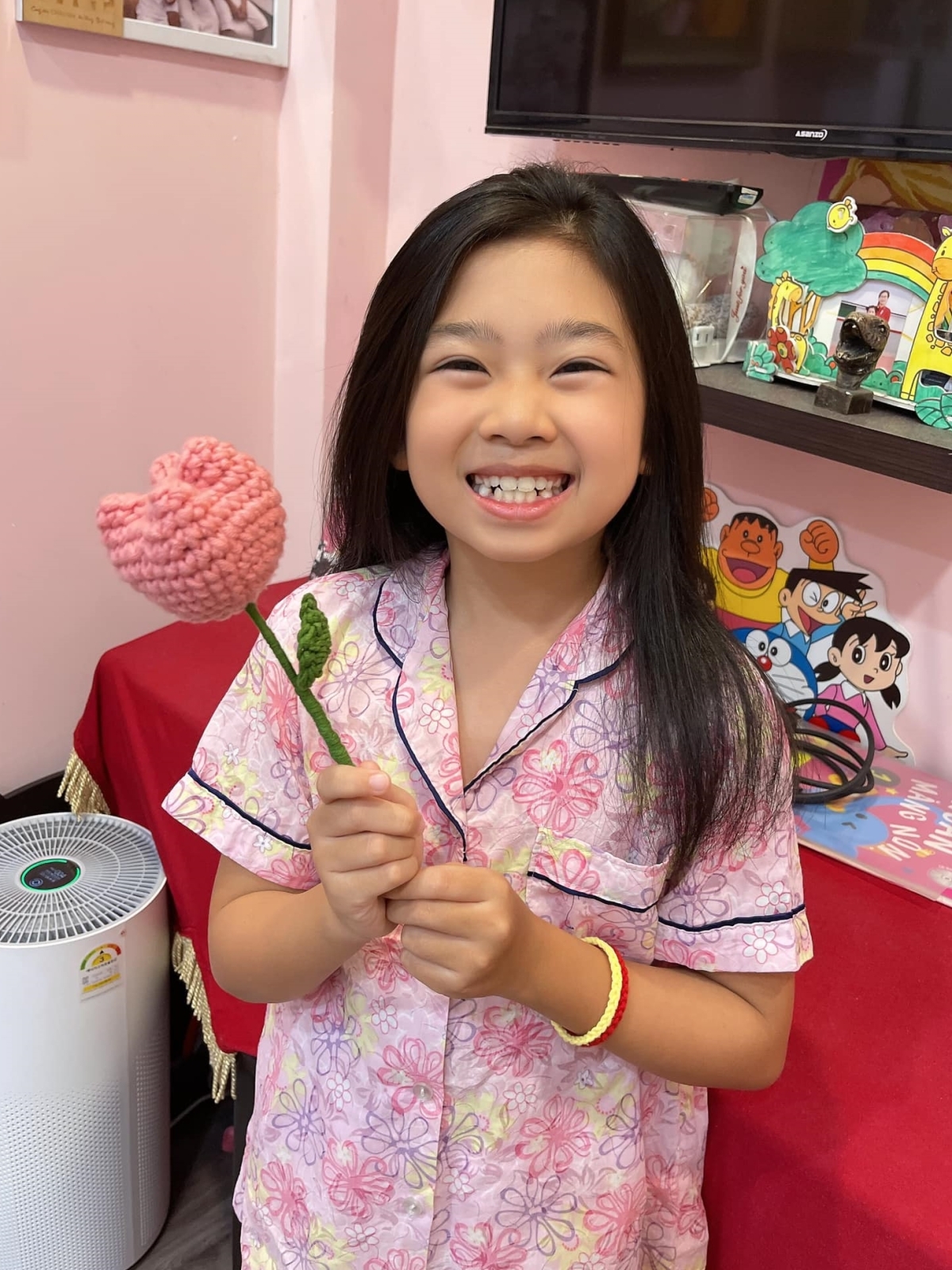 Cuộc sống của con gái Mai Phương bên bảo mẫu - 9