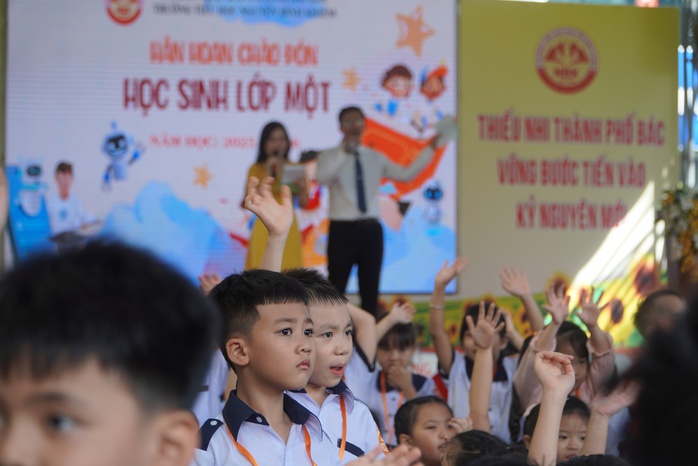 Những tân học sinh lớp 1