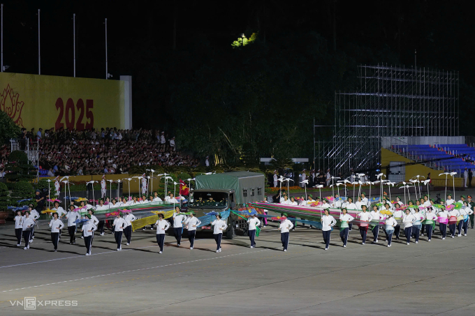 Buổi hợp luyện đầu tiên tại quảng trường Ba Đình - 47