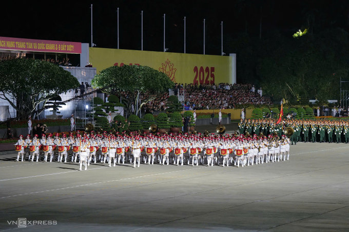 Buổi hợp luyện đầu tiên tại quảng trường Ba Đình - 49