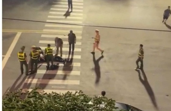 Khu vực chiên sĩ CSCĐ bị thương. Ảnh cắt từ clip