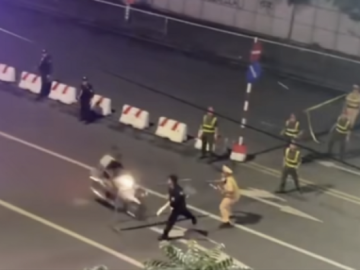 Tạm giữ hình sự về hành vi Giết người 2 đối tượng lao xe vào đại úy CSCĐ