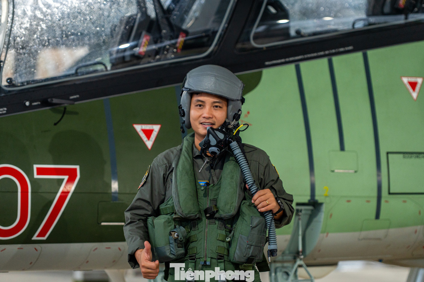 Trong đó, Thiếu tá Trần Văn Huy, Phi đội trưởng Trung đoàn 910, Trường Sĩ quan Không quân, cho biết với nhiệm vụ diễu binh trên Quảng trường Ba Đình, anh cùng đồng đội đã lên kế hoạch từ rất sớm và thực hiện 13 ban bay luyện tập tại sân bay Kép.