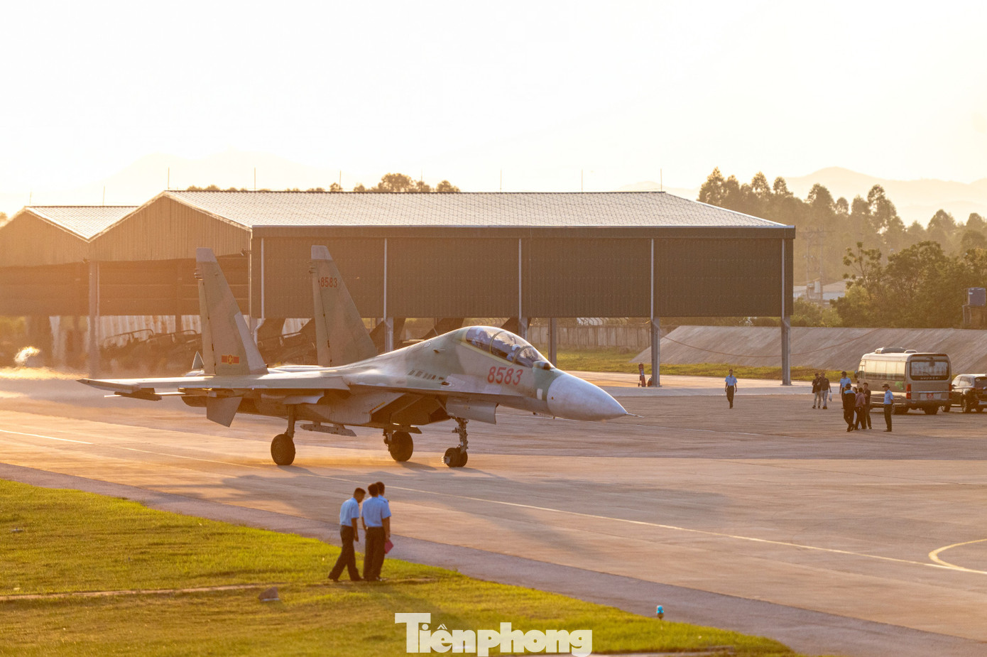 img src/upload/3-2025/images/2025-08-24/1756003438-tp-quocnam-z62-8195-width1390height925.jpg width660 /