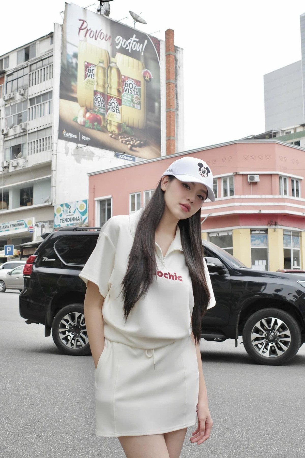 Phong cách chuẩn Gen Z của Hoa hậu Thanh Thủy tại Thái Lan - 10