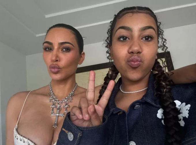 Ngoại hình con gái 12 tuổi của tỷ phú Kim Kardashian - 12